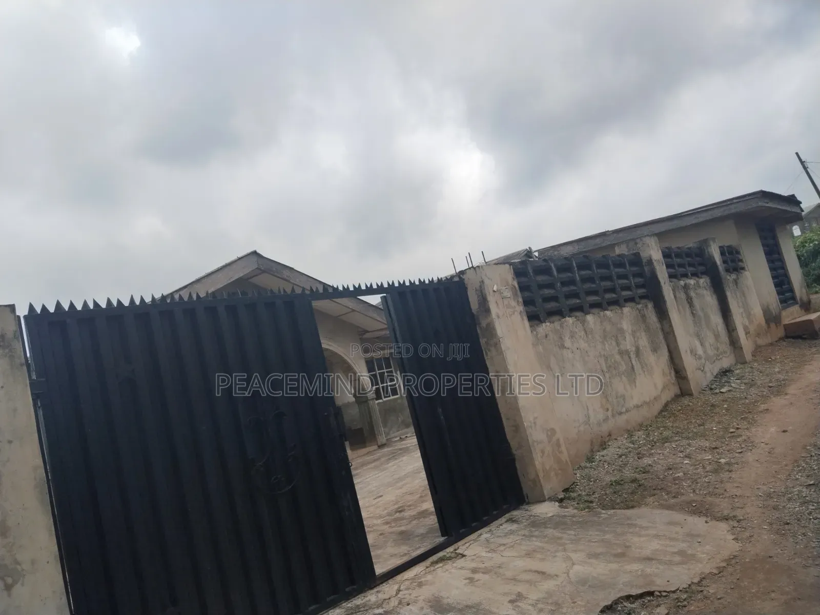 Furnished 3bdrm Bungalow in Ijebu Egbe for sale in Ijebu