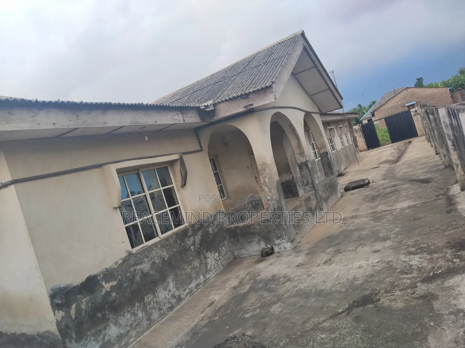 Furnished 3bdrm Bungalow in Ijebu Egbe for sale in Ijebu