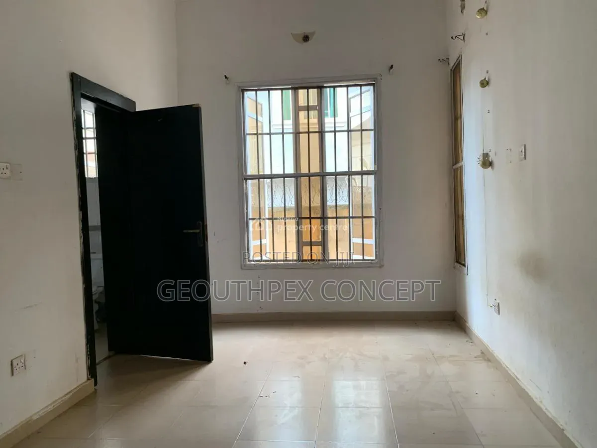 3bdrm Duplex in A3 Estate, Bodija for rent in Bodija