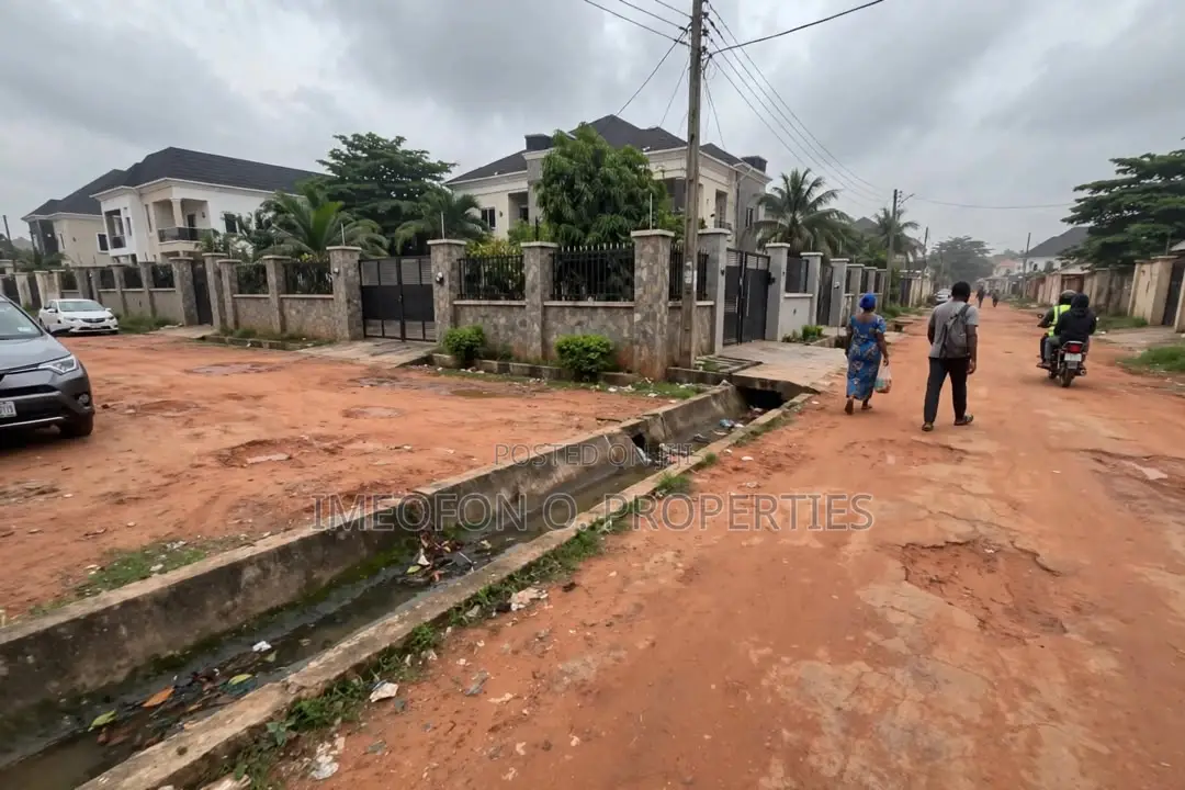 For SALE 1200sqms of Flat Land Located at Chikakore Junction Kubwa in Kubwa