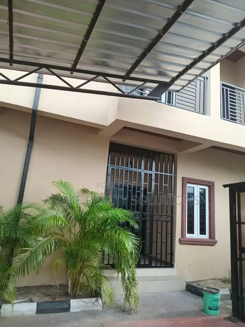 5bdrm Duplex in Awoyaya for sale in Awoyaya