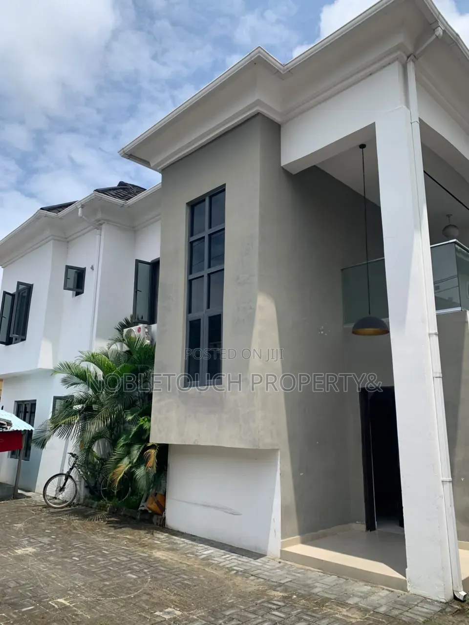 4bdrm Duplex in Osapa London Lekki for sale in Osapa london