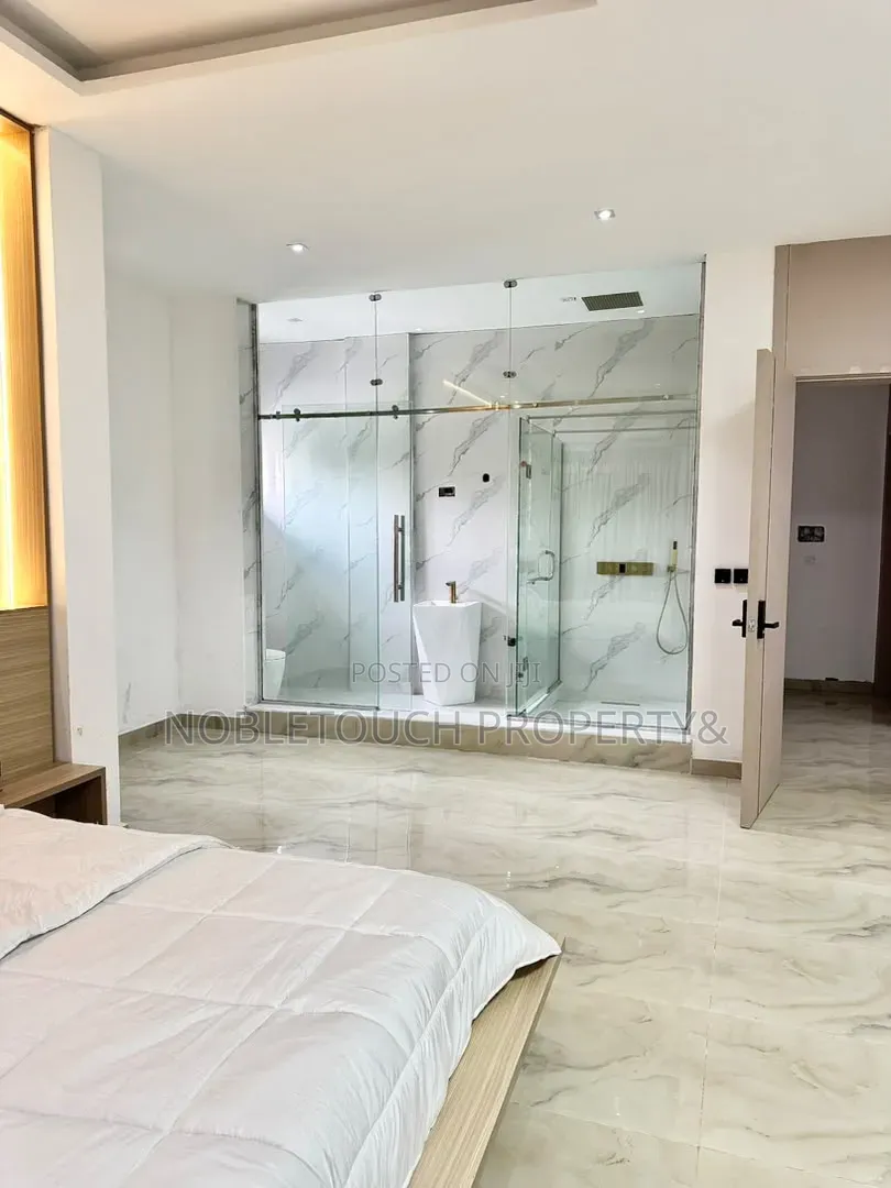 3bdrm Block of Flats in Ikoyi Lagos for sale in Old Ikoyi