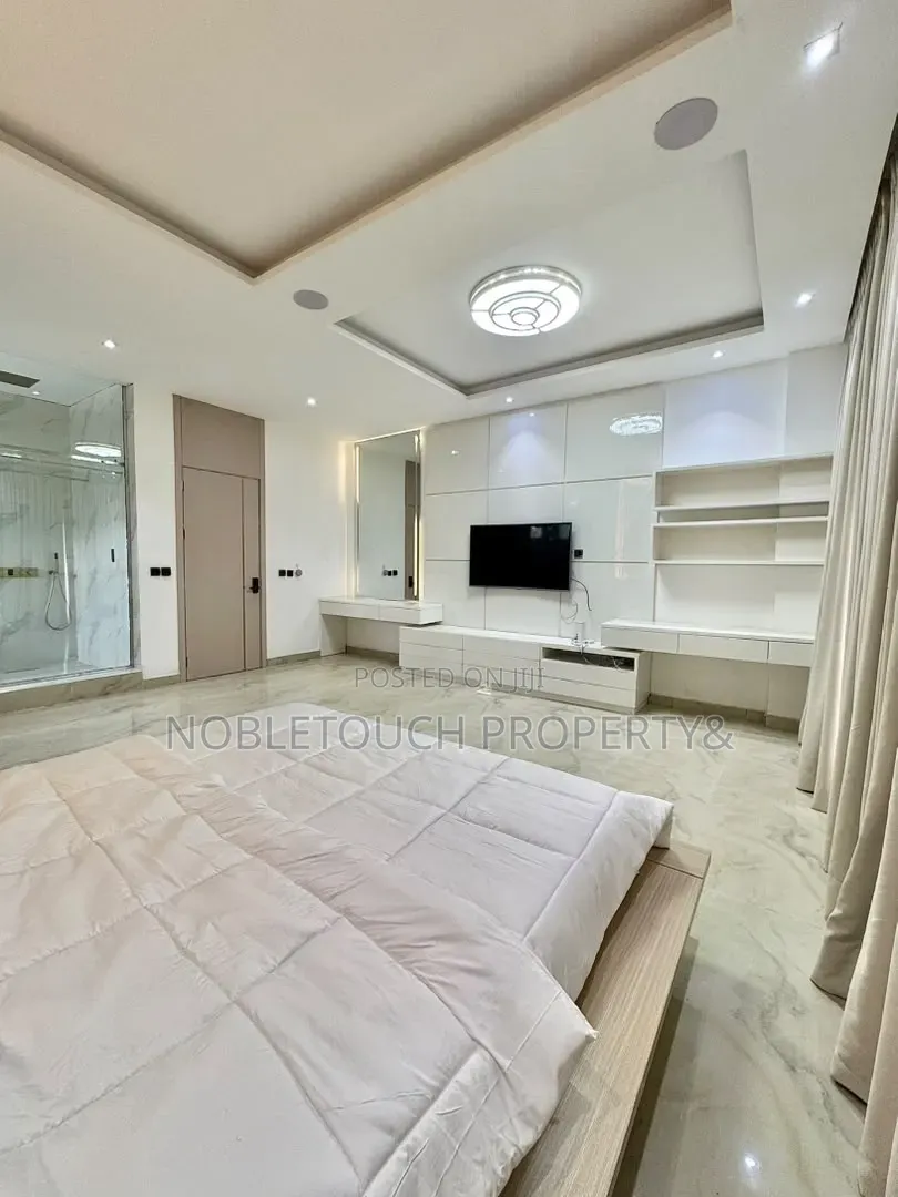 3bdrm Block of Flats in Ikoyi Lagos for sale in Old Ikoyi