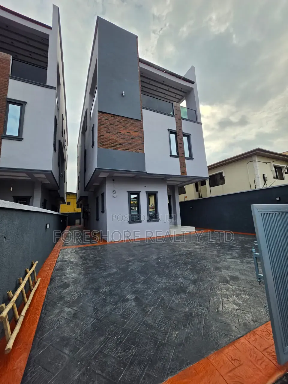 5bdrm Duplex in Awuse, Opebi for sale in Opebi
