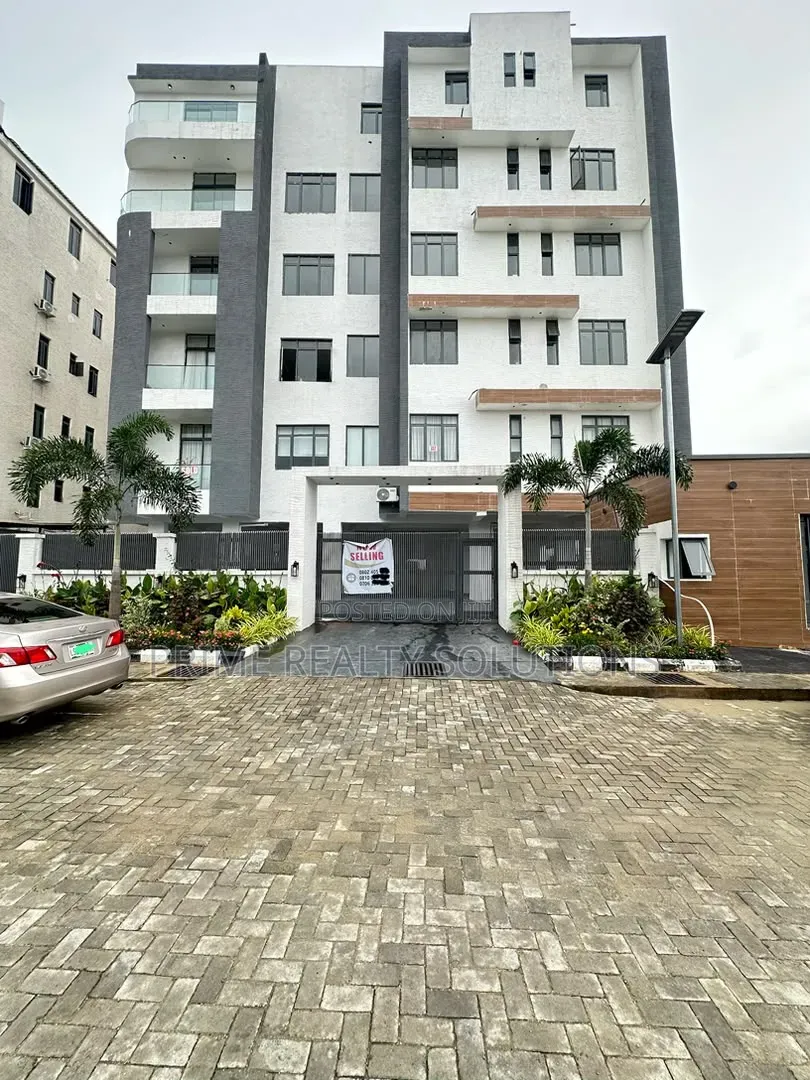 3bdrm Apartment in Ikate for sale in Ikate