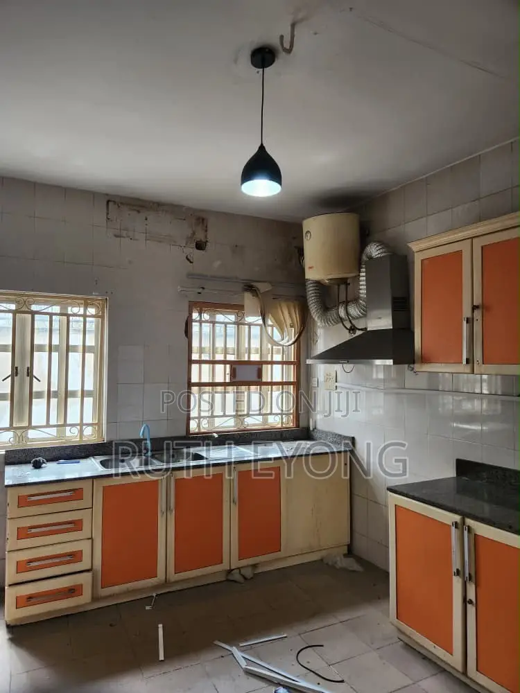 3bdrm Apartment in Ikate for rent in Ikate