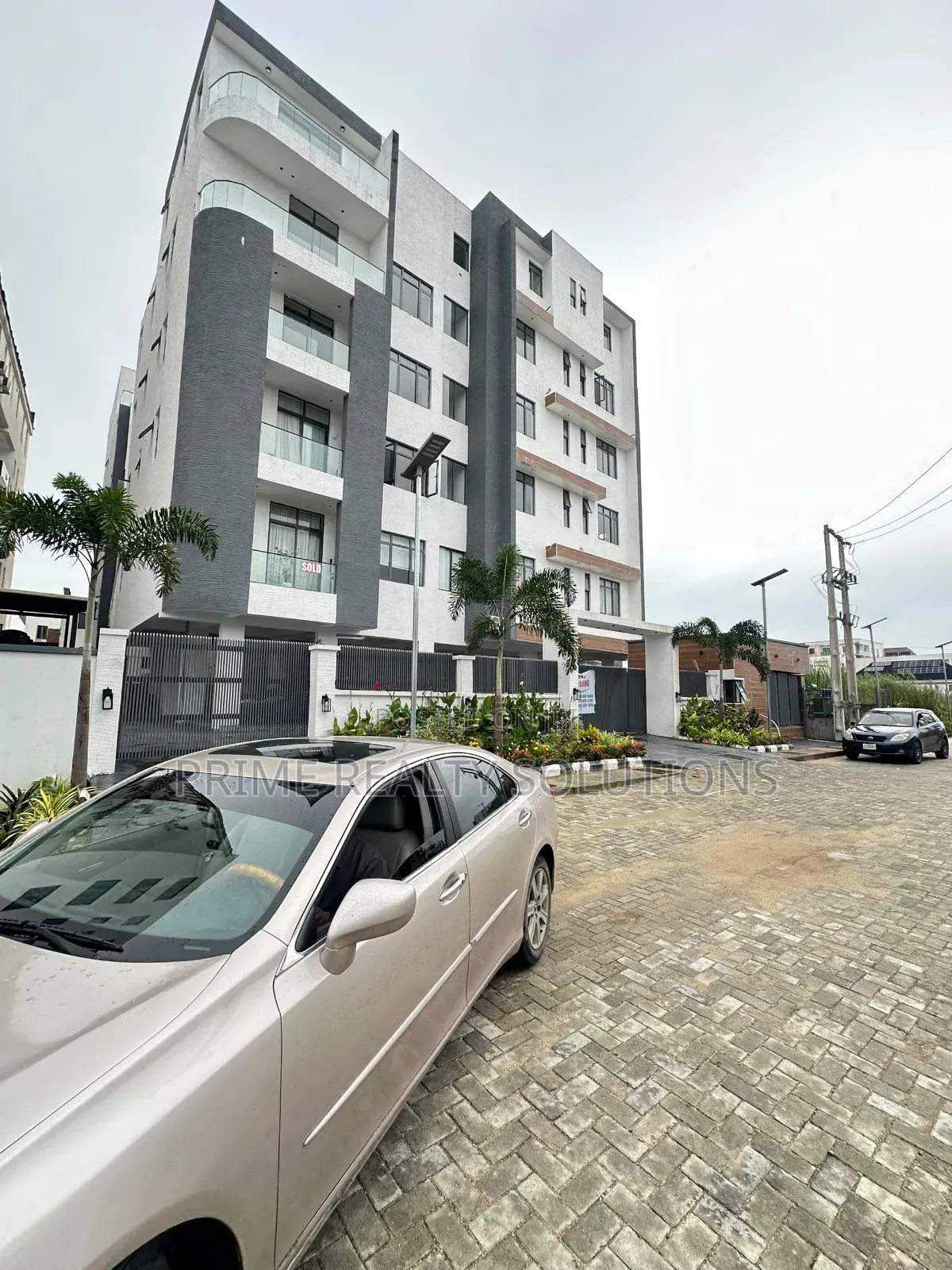 2bdrm Apartment in Ikate for sale in Ikate