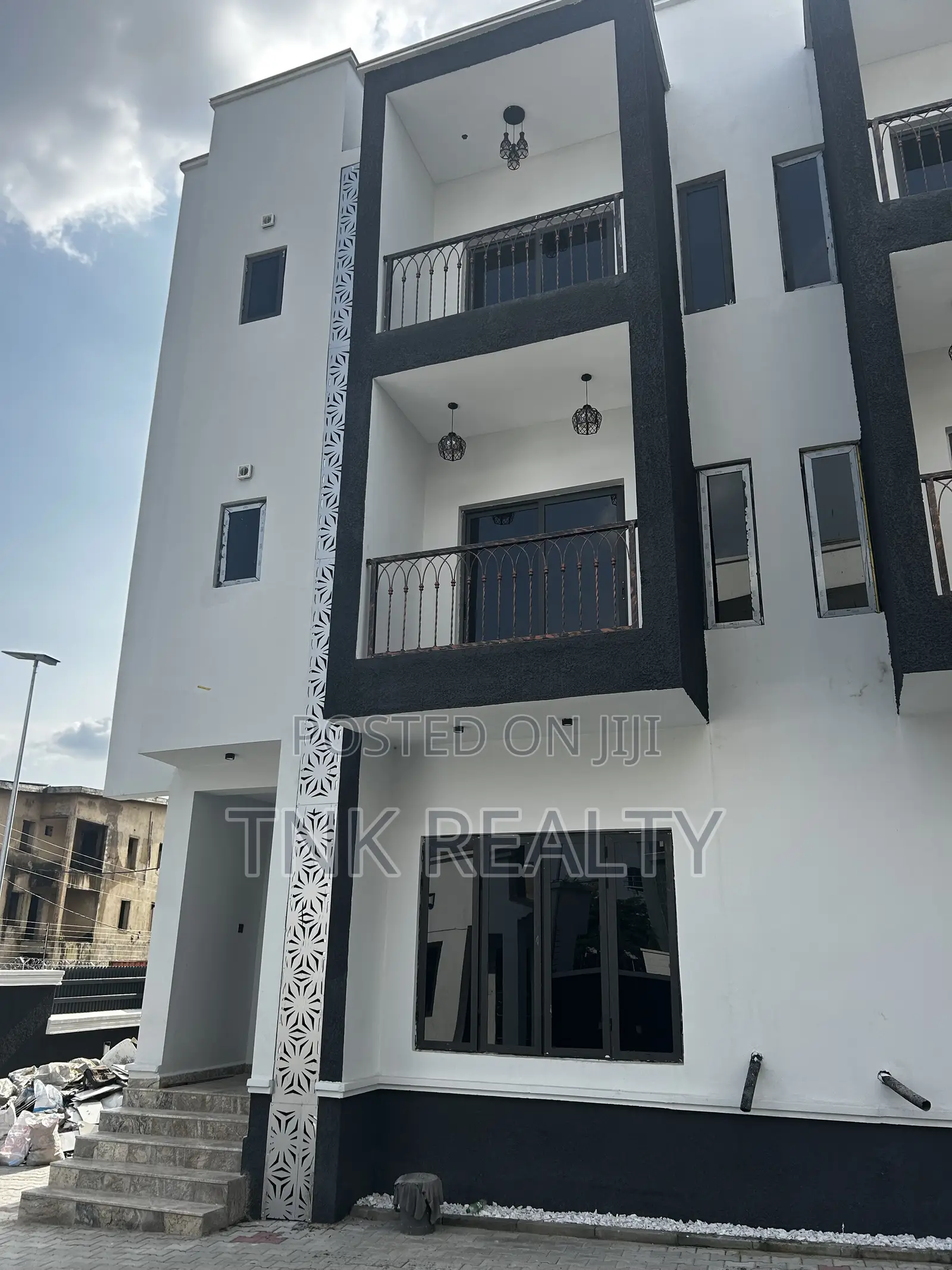4bdrm Duplex in Jahi for sale in Jahi