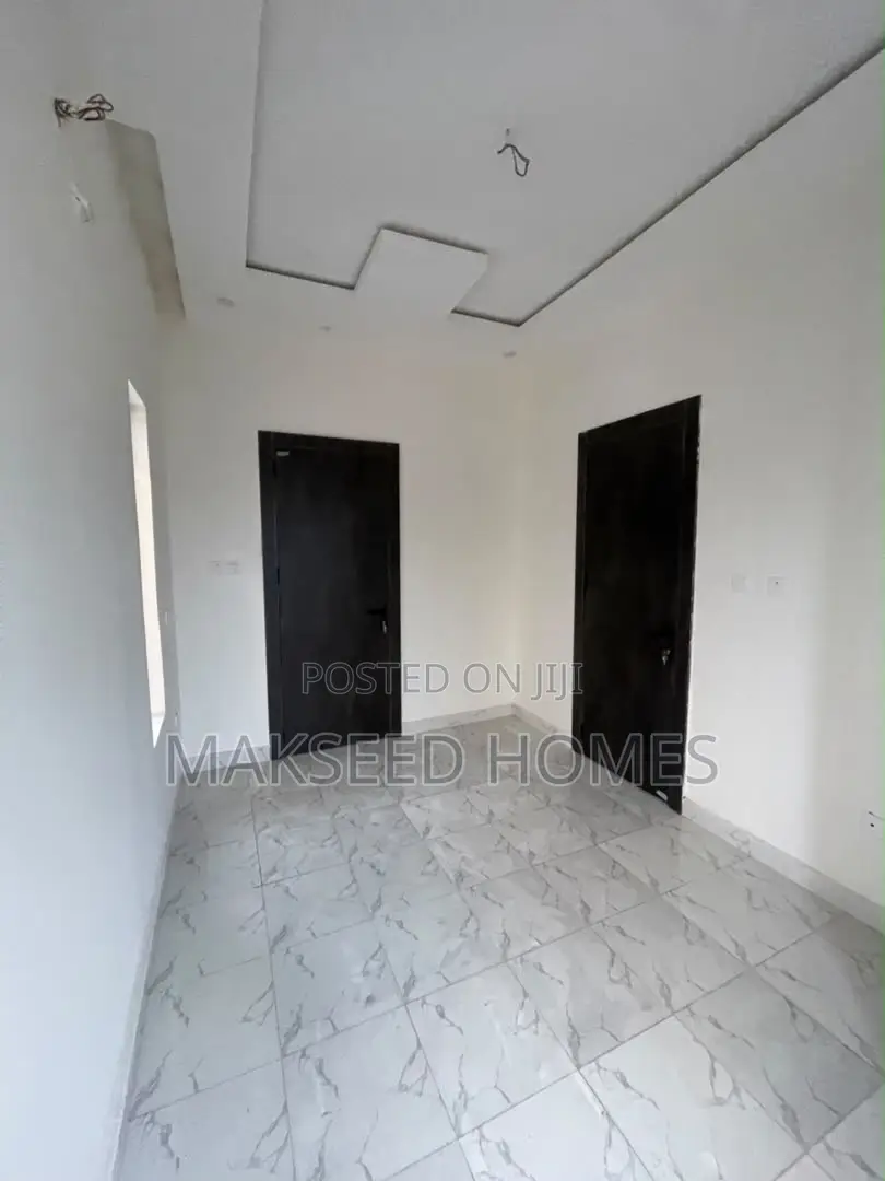4bdrm Duplex in Lekki Phase 1 for sale in Lekki Phase 1