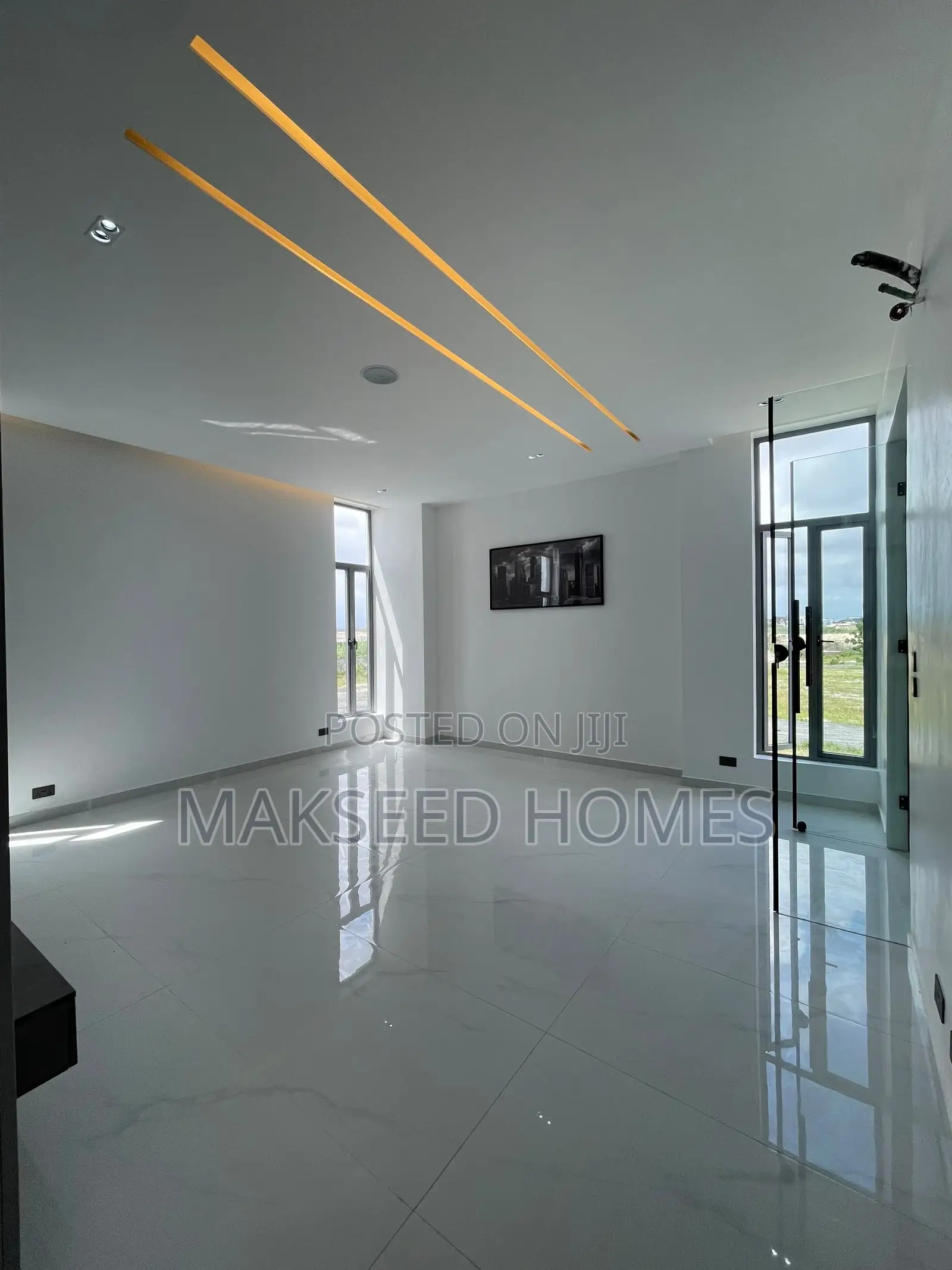 5bdrm Duplex in Osapa london for sale in Osapa london
