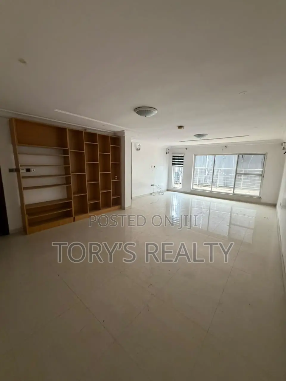 4bdrm Duplex in Banana Island for rent in Banana Island