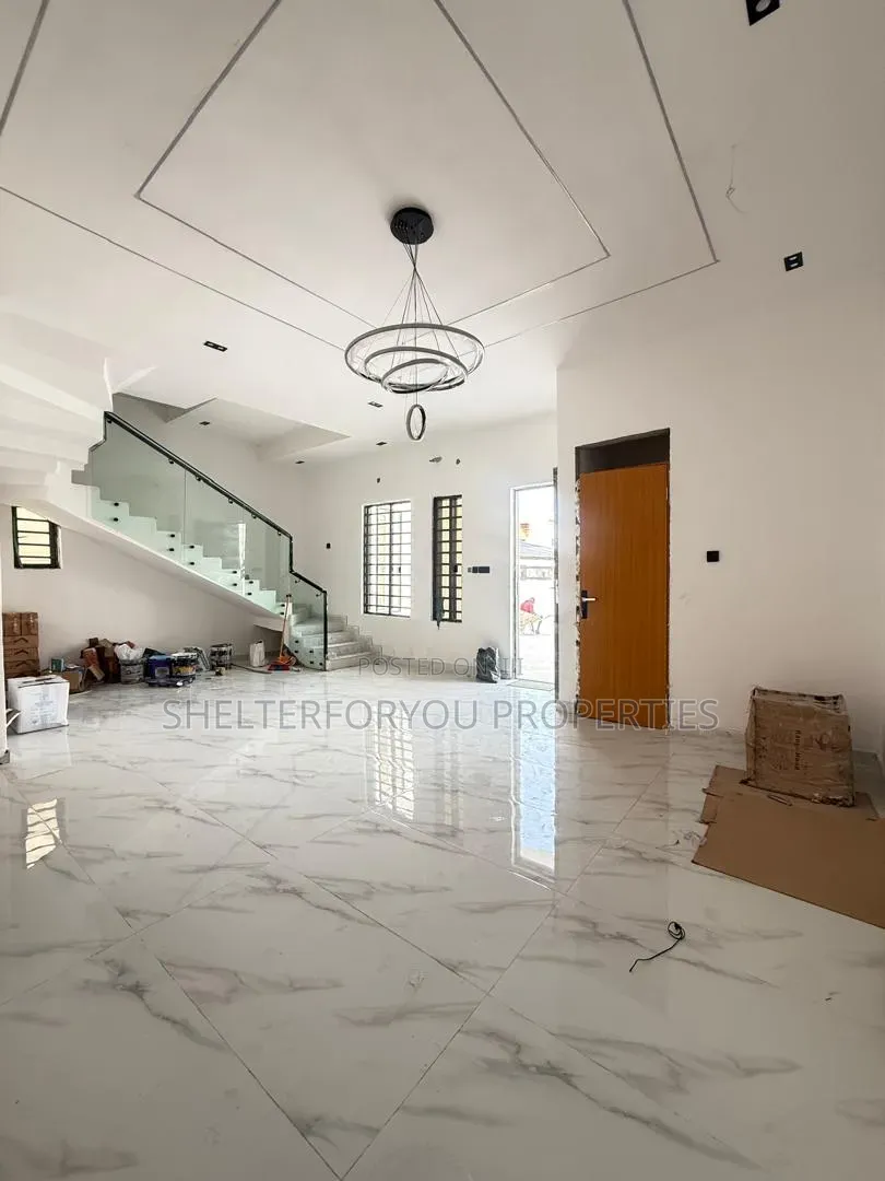 4bdrm Duplex in Sangotedo for sale in Sangotedo