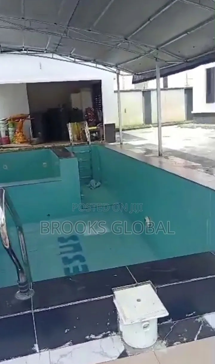 4bdrm Duplex in Warri for sale in Warri