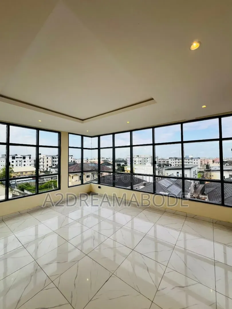 2bdrm Penthouse in Lekki, Ikate for sale in Ikate