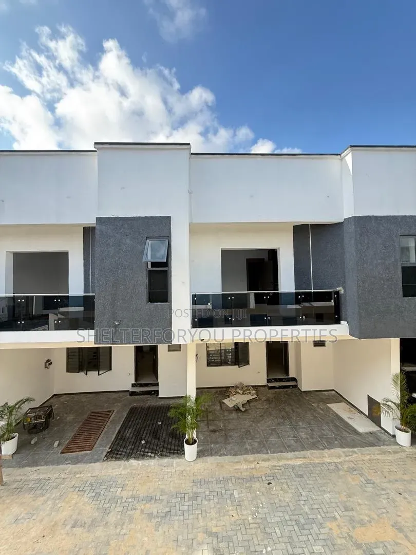 4bdrm Duplex in VGC / Ajah for sale in VGC / Ajah