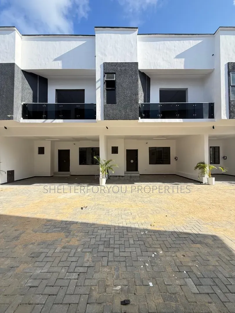 4bdrm Duplex in VGC / Ajah for sale in VGC / Ajah