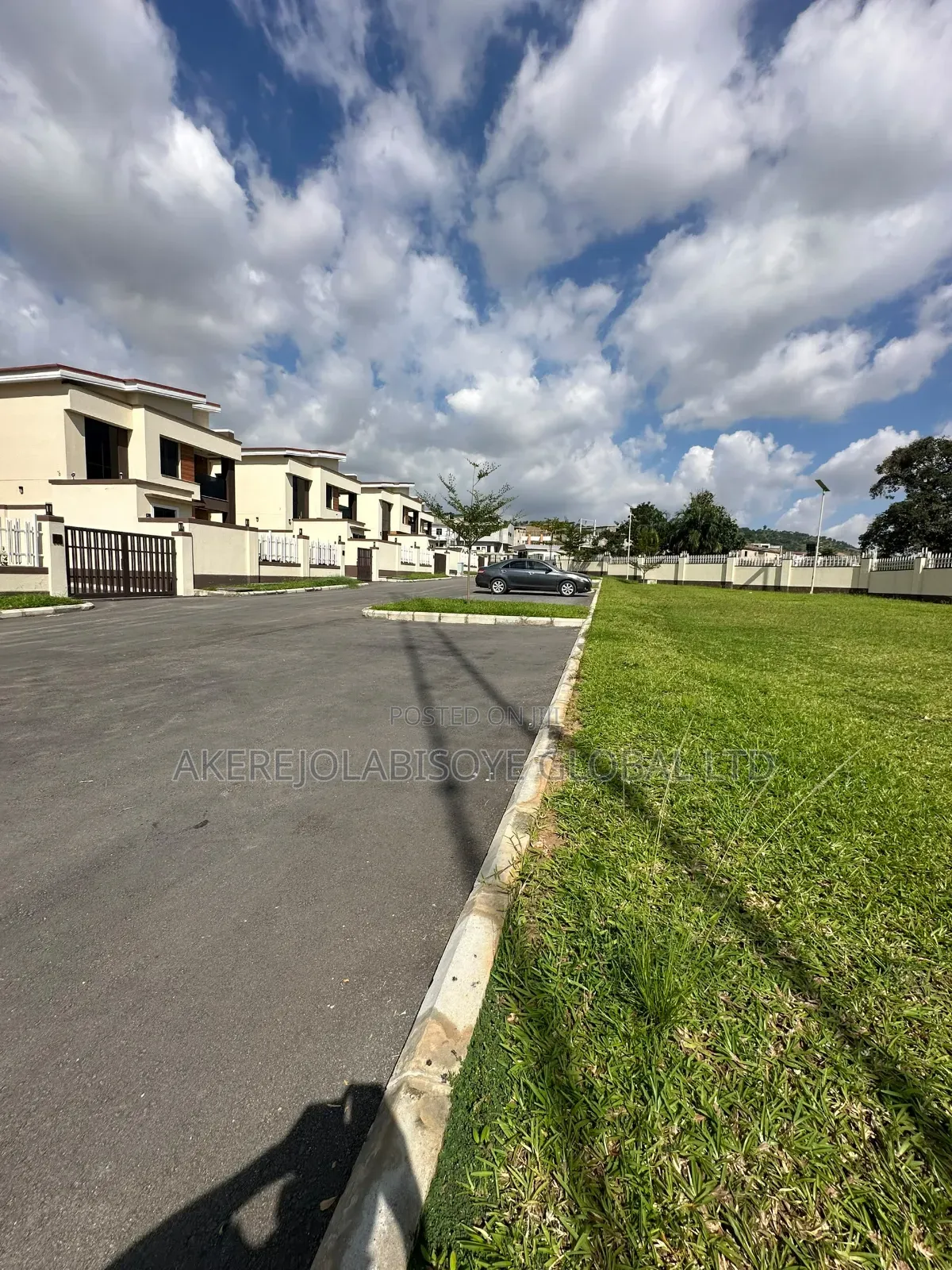 4bdrm Duplex in In An Estate for sale in Life Camp