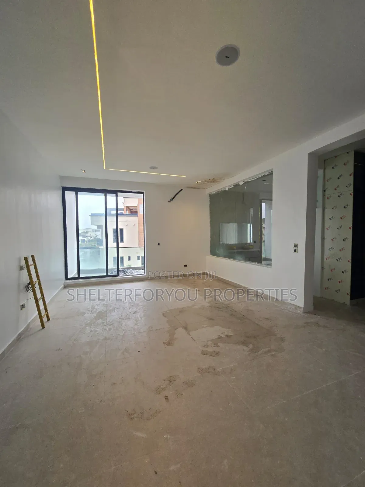 5bdrm Duplex in Ikate for sale in Ikate