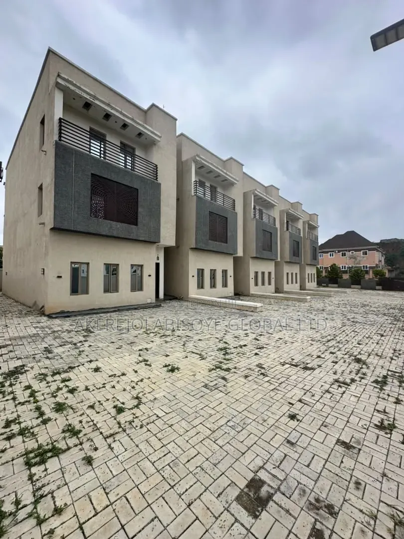 4bdrm Duplex in Beger Yard Lifecamp for sale in Life Camp