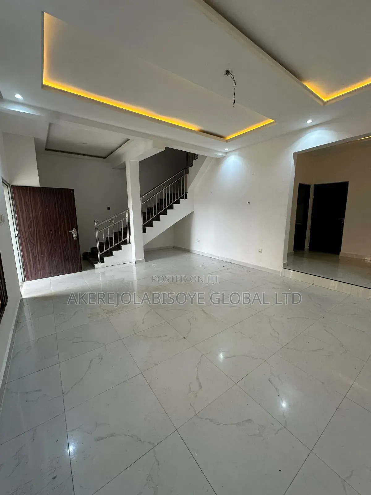 4bdrm Duplex in In An Estate for rent in Life Camp
