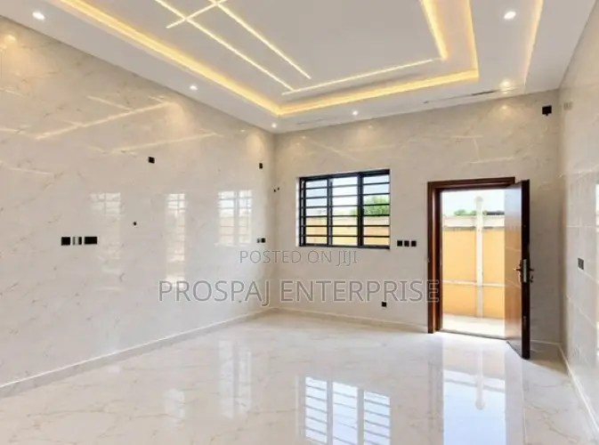 5bdrm Duplex in GRA Phase 1 for sale in GRA Phase 1