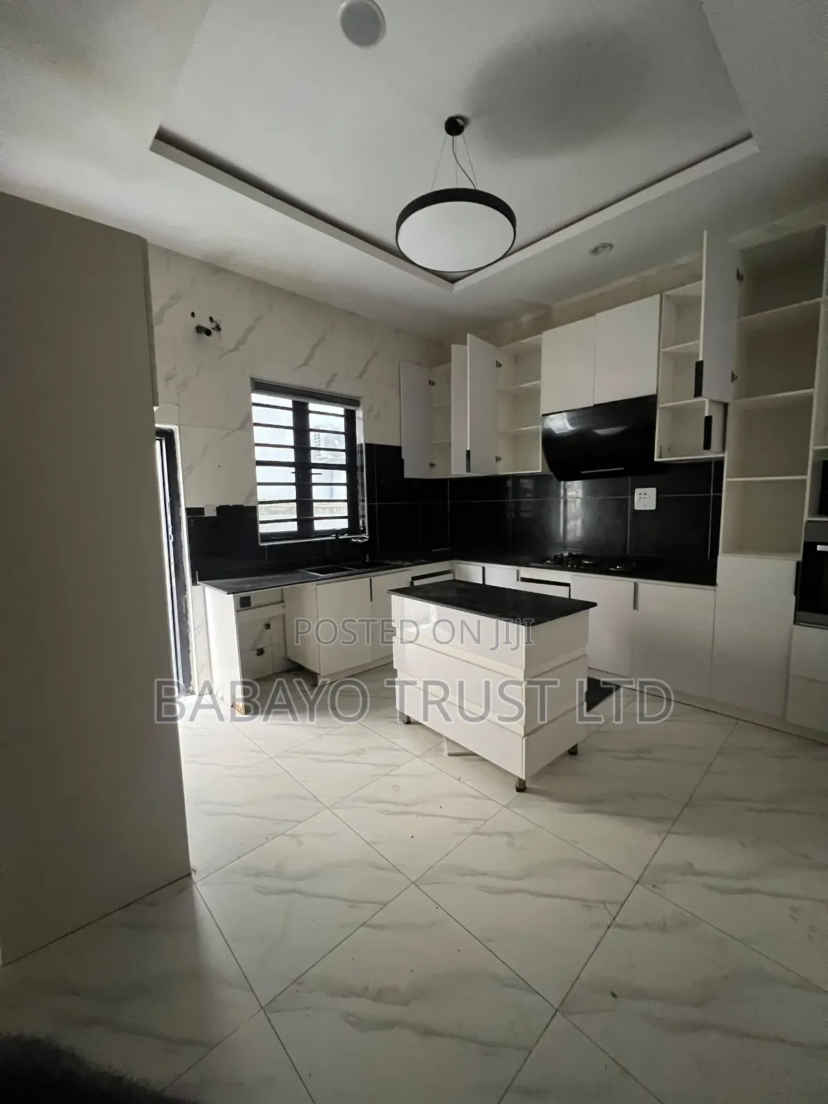 5bdrm Duplex in Lekki Phase 1 for rent in Lekki Phase 1