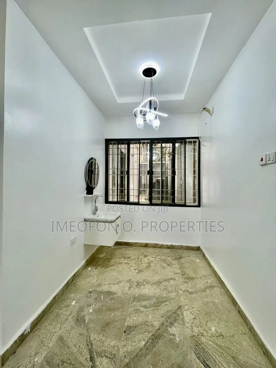 5bdrm Duplex in Bunkoro for sale in Bunkoro