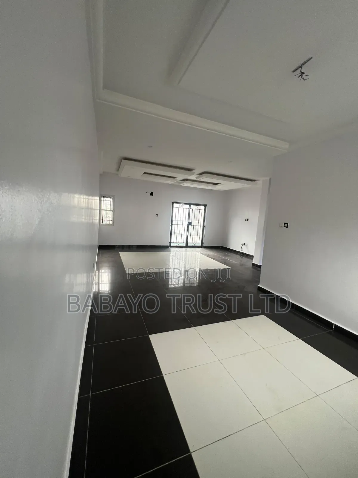 1bdrm Duplex in Lekki Phase 1 for rent in Lekki Phase 1