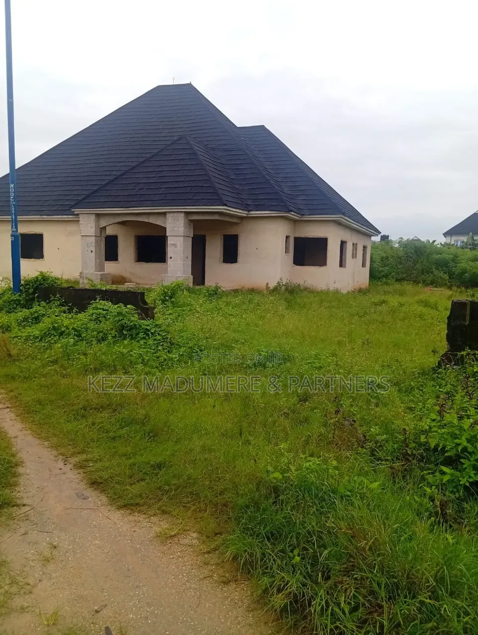 4bdrm Bungalow in Omuoko , Aluu  ,, Ikwerre for sale in Ikwerre