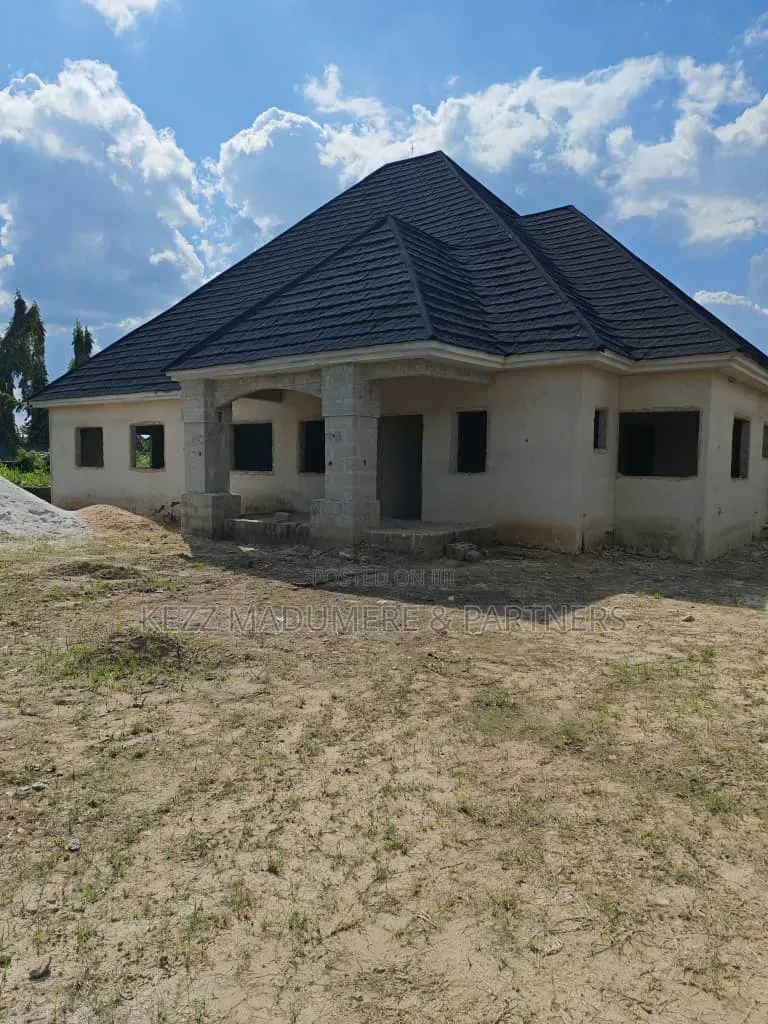 4bdrm Bungalow in Omuoko , Aluu  ,, Ikwerre for sale in Ikwerre