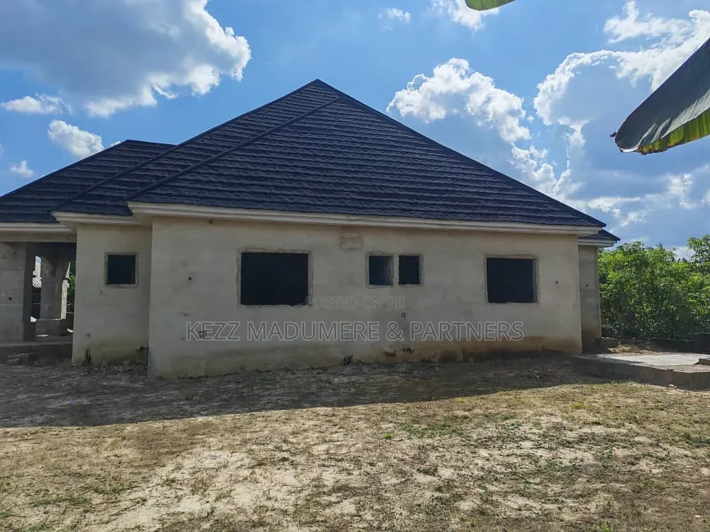 4bdrm Bungalow in Omuoko , Aluu  ,, Ikwerre for sale in Ikwerre
