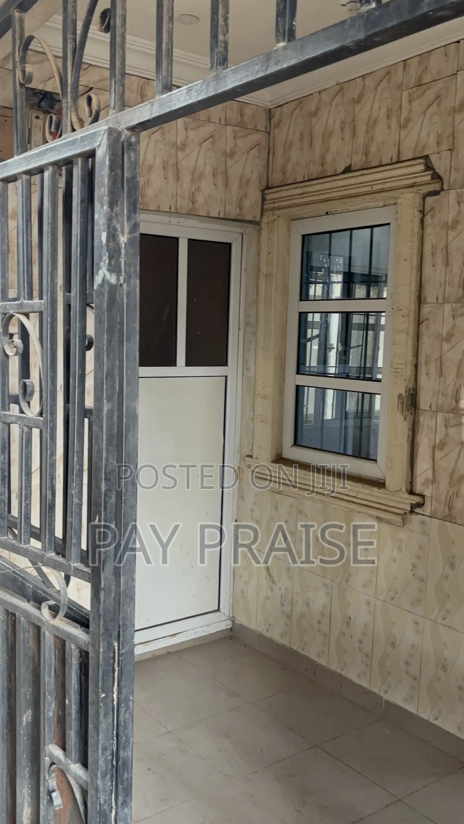 1bdrm Room & Parlour in Adamo for rent in Adamo