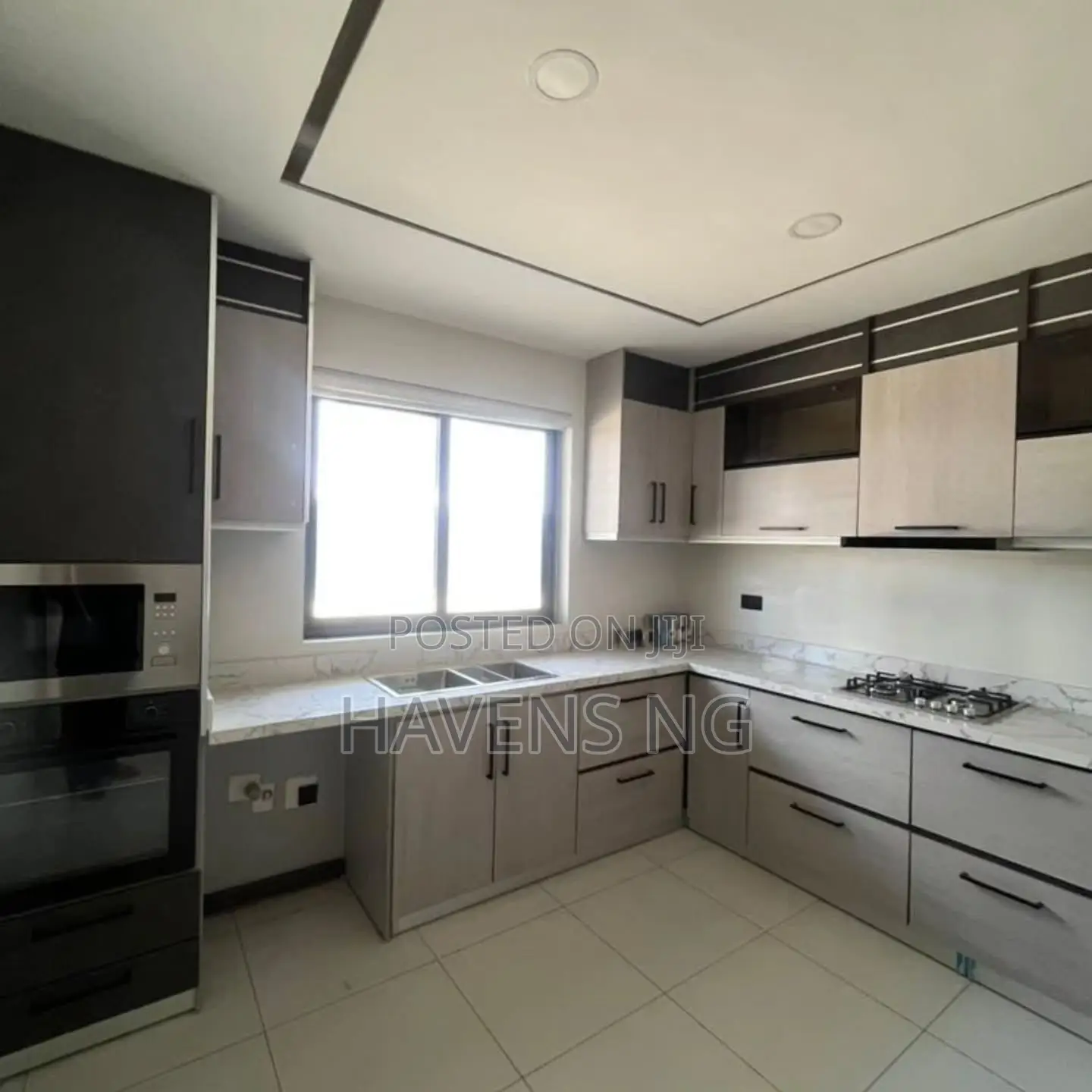 4bdrm Duplex in Lekki Phase 1 for sale in Lekki Phase 1