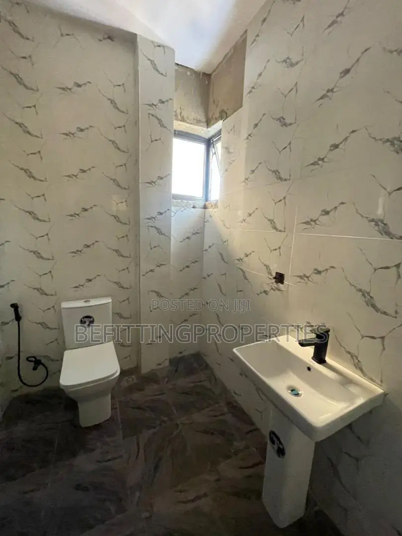 4bdrm Duplex in Ikate for sale in Ikate