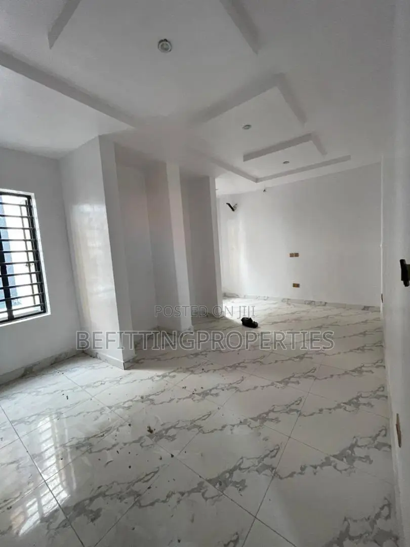 4bdrm Duplex in Ikate for sale in Ikate