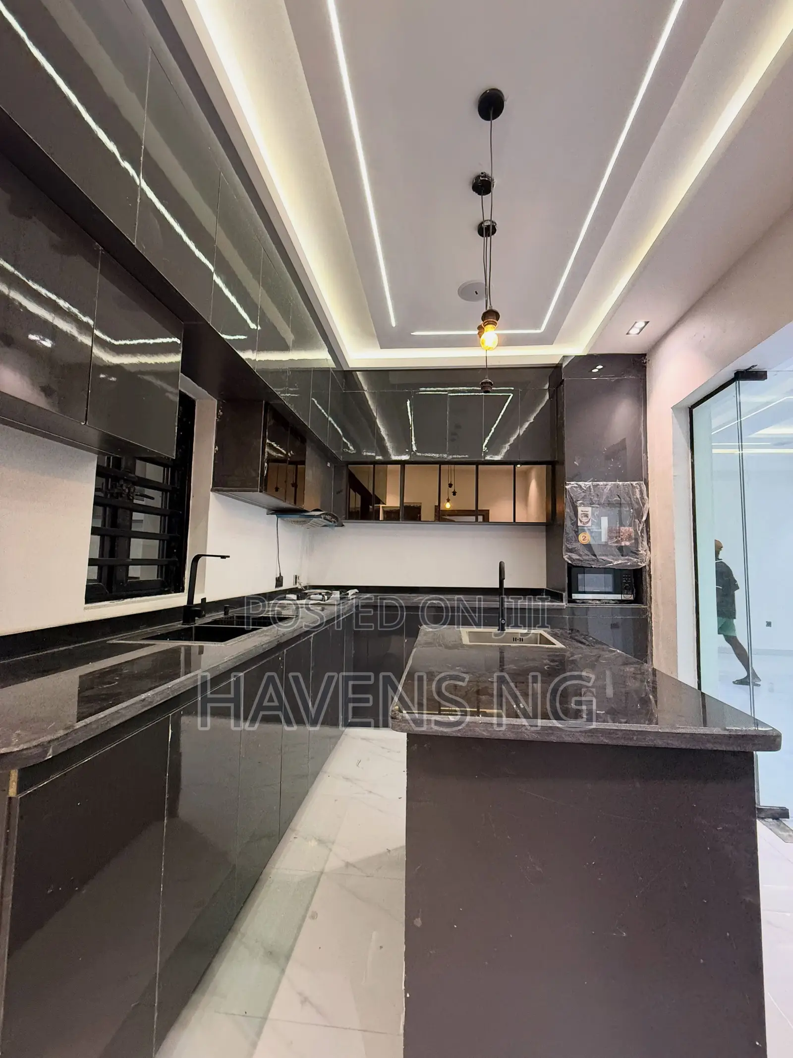 4bdrm Duplex in Obio-Akpor for sale in Obio-Akpor