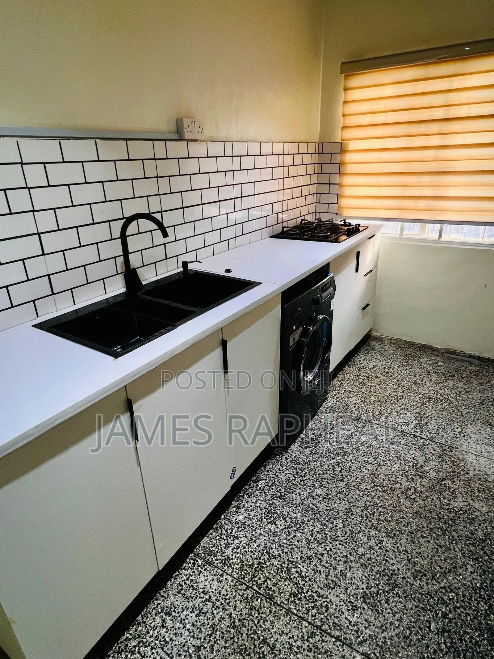 Furnished 3bdrm Block of Flats in Rb Emerald, Adelabu for rent in Adelabu