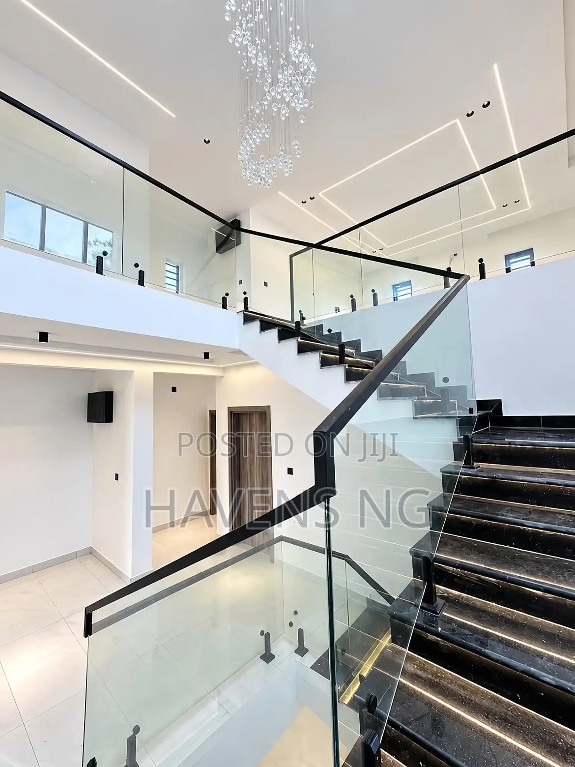 5bdrm Duplex in Bunkoro for sale in Bunkoro