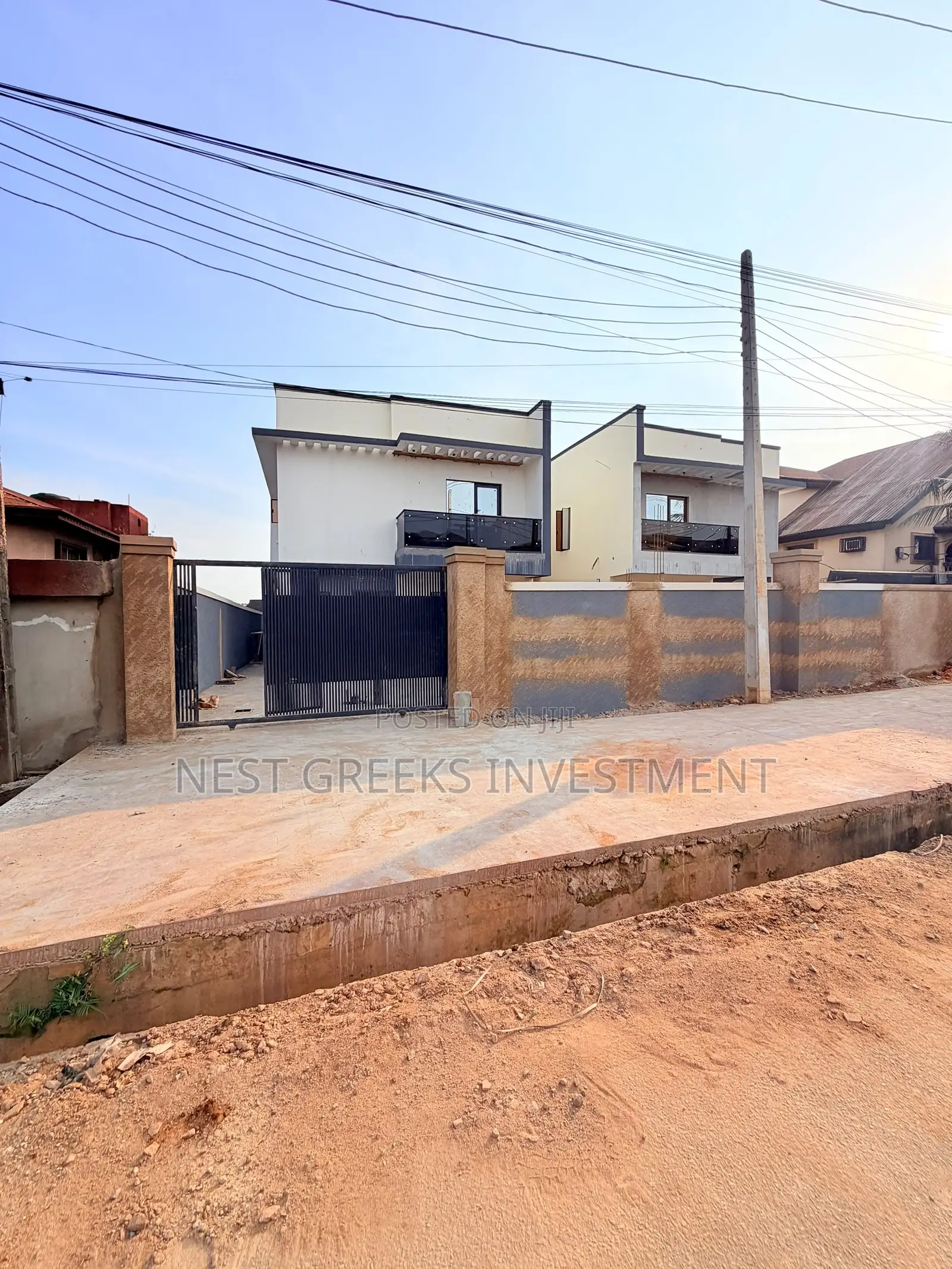 5bdrm Duplex in Omole Phase 2 for sale in Omole Phase 2