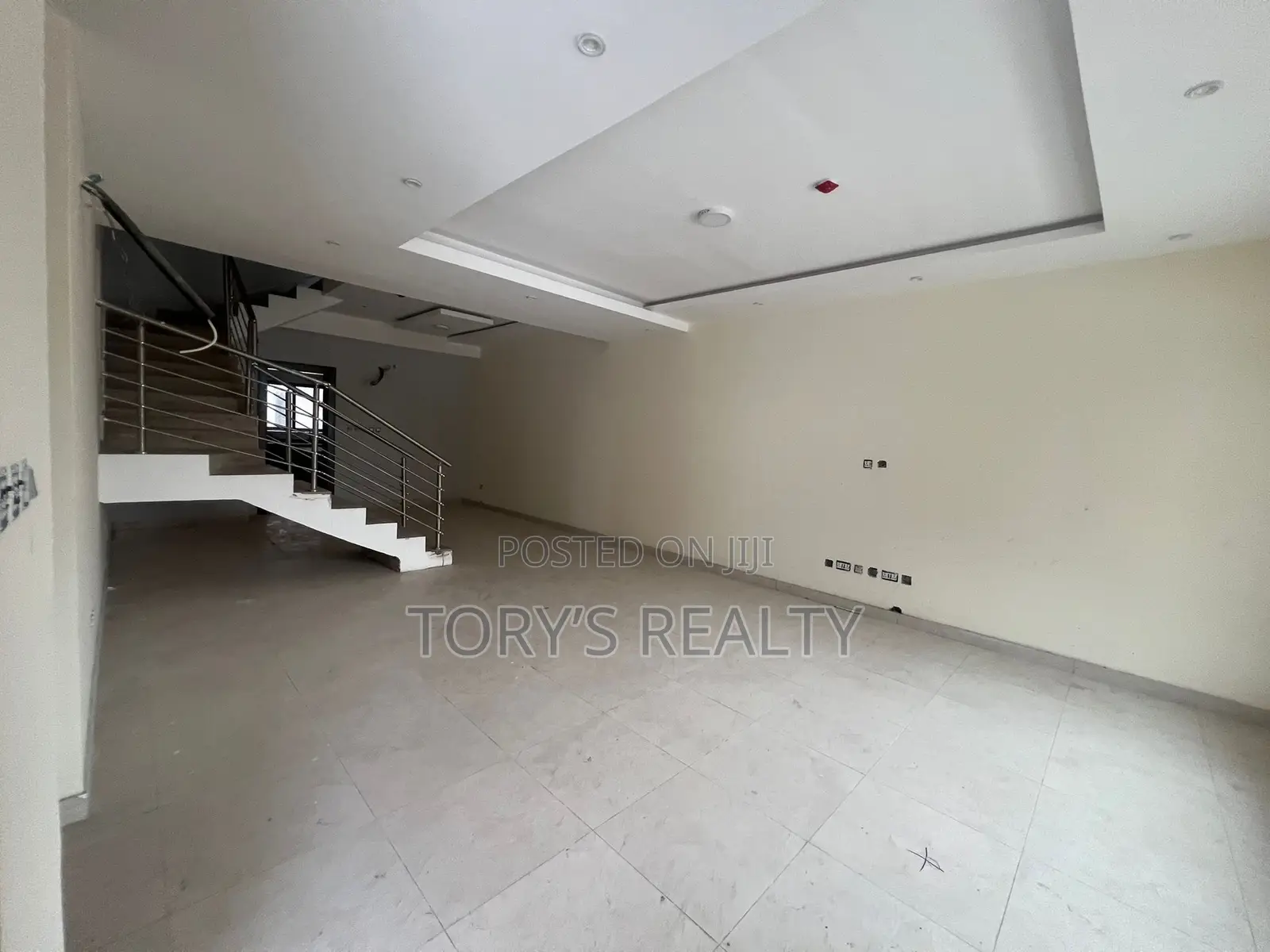 4bdrm Duplex in Lekki Phase 1 for rent in Lekki Phase 1