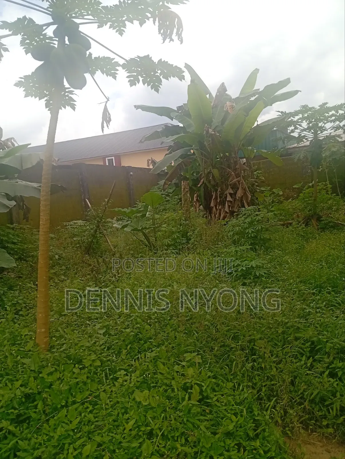 15bdrm Duplex in Mcc, Effio Ette, Calabar for sale in Calabar