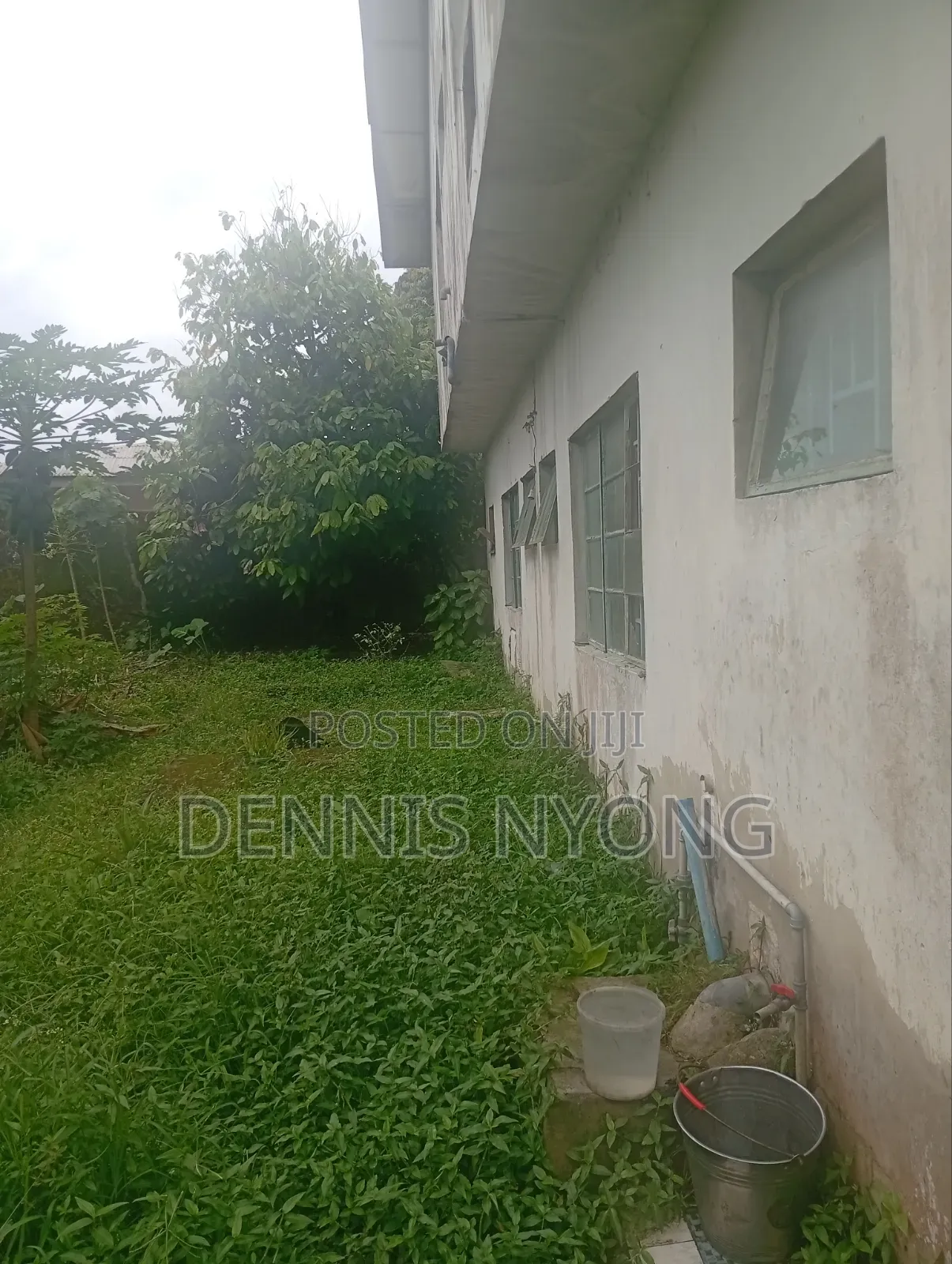 15bdrm Duplex in Mcc, Effio Ette, Calabar for sale in Calabar