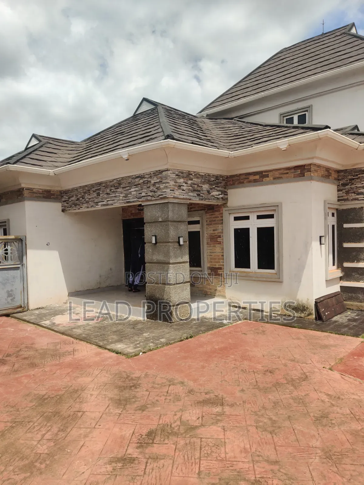 2bdrm Bungalow in Alagbaka Gra, Akure for rent in Akure
