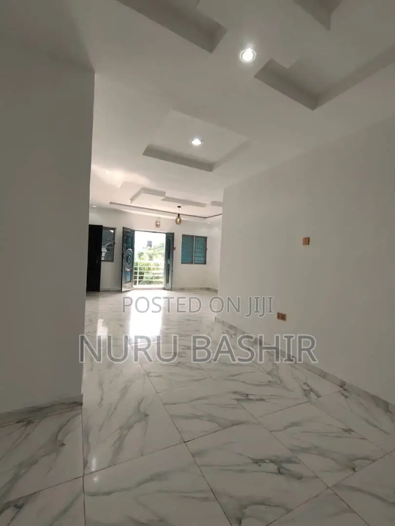 2bdrm Block of Flats in Isokan Estate, Akobo for rent in Akobo