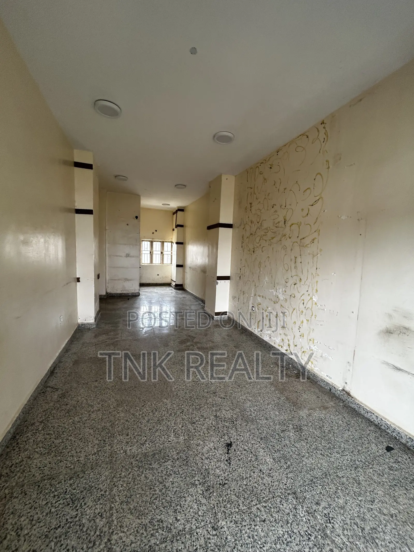 Office Space/Shop for Rent in Mabushi