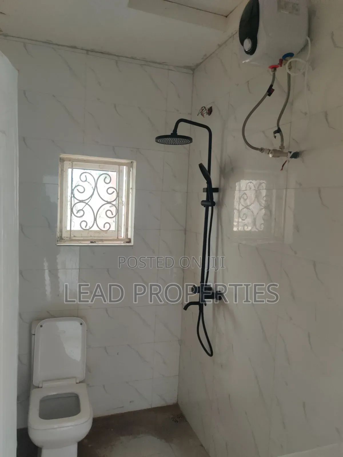 2bdrm Block of Flats in Hob Estate Akure for rent in Akure