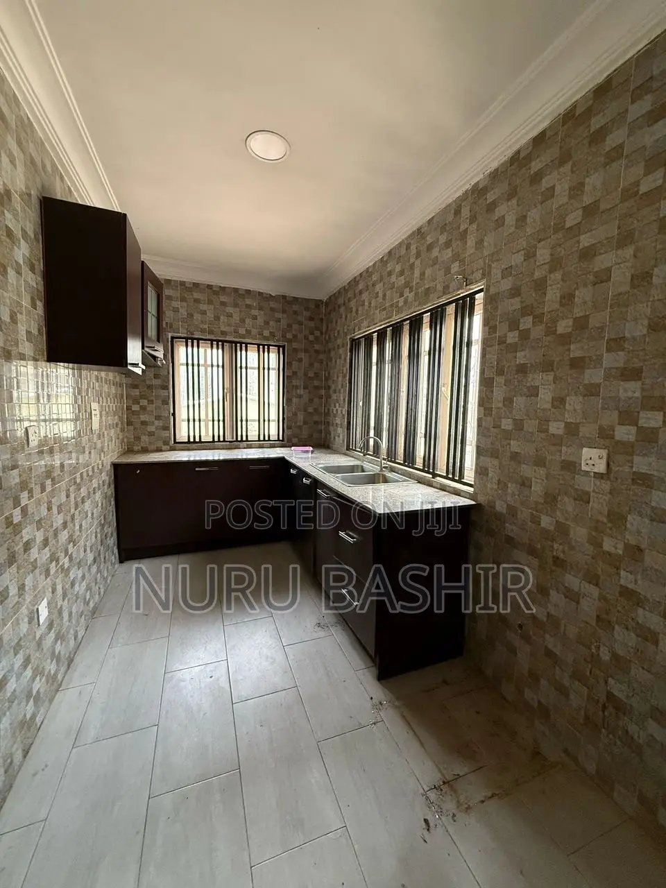 4bdrm Duplex in Kolapo Ishola, Akobo for rent in Akobo