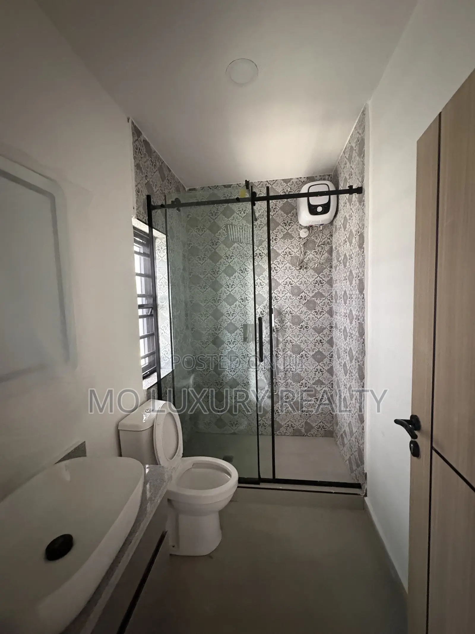 4 Bedroom Terrace Duplex With Elevator in Lekki Phase 1
