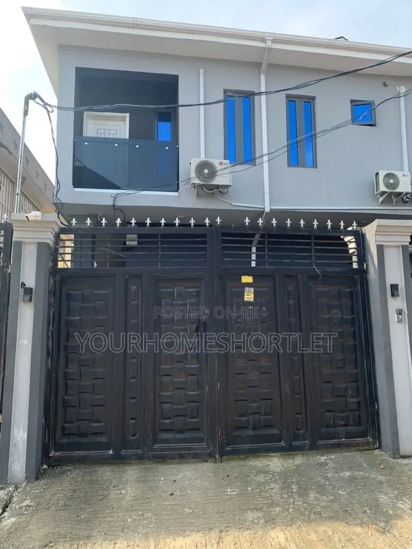 Standard 4 Bedroom Self Compound in Oregun